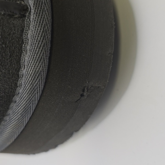 Gently Used UGG Disquette Women's Slippers - Charcoal, Size 9 - Picture 4 of 6